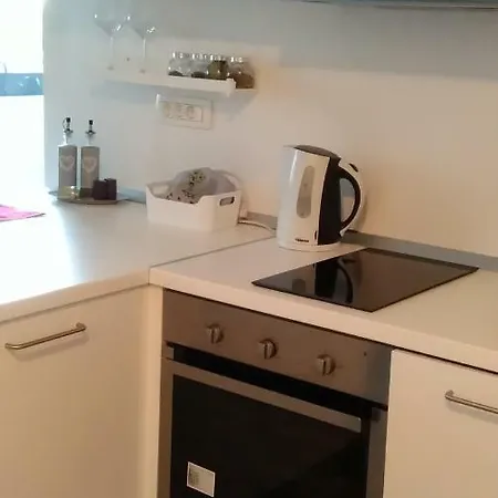 New Studio Apartment Sun With Free Parking Zagreb Exterior foto