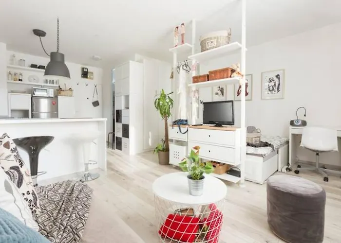 New Studio Apartment Sun With Free Parking