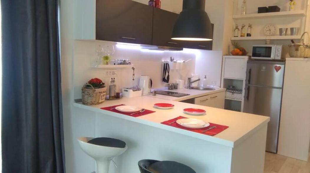 New Sun With Free Parking Apartment *