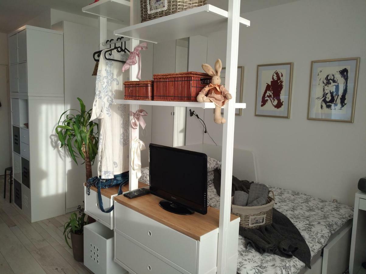 New Sun With Free Parking Apartment